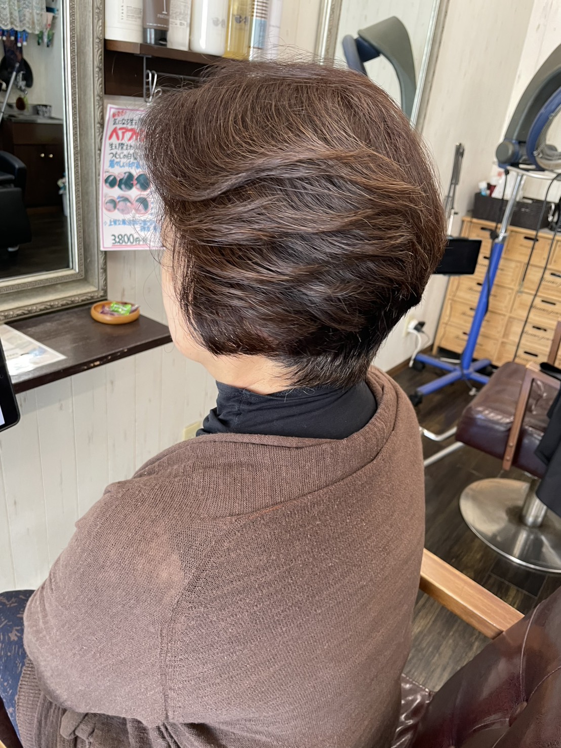 オイルカラー（イノアカラー）でダメージレスに仕上げた艶やかな髪のアフター写真 2